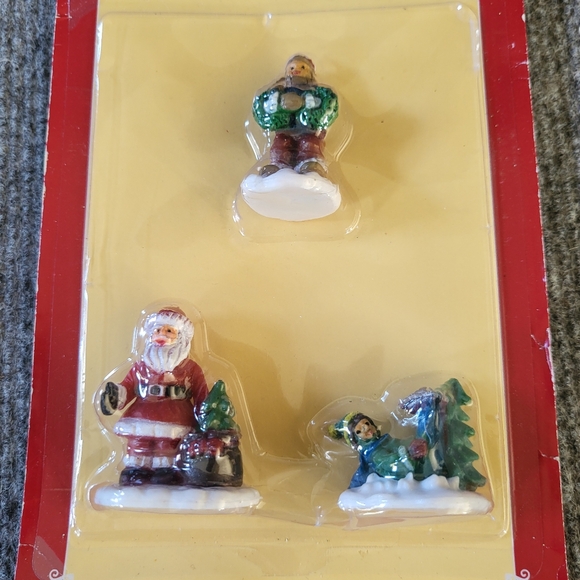 Cobblestone Corners Winter Village minatures NEW - Picture 5 of 6